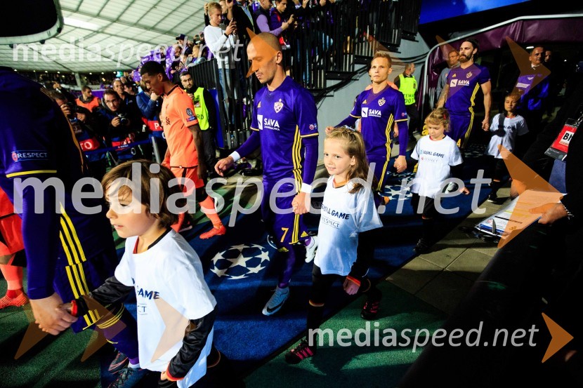  Valon Ahmedi, nogometaš, NK Maribor;  Martin Milec, nogometaš, NK Maribor;  Marko Šuler, nogometaš, NK MariborLiverpool odločno premagal Maribor