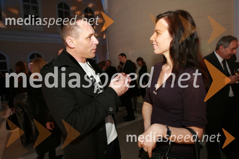 Sašo Radovič, modni urednik in kreativni vodja revije Modna Jana in Lorella Flego, voditeljicaPredstavitev nove slovenske blagovne znamke Luna