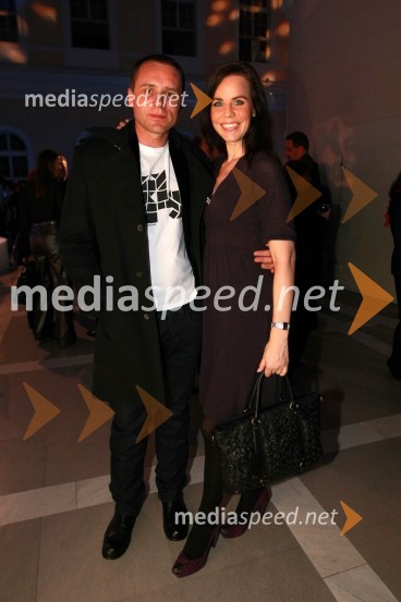 Sašo Radovič, modni urednik in kreativni vodja revije Modna Jana in Lorella Flego, voditeljicaPredstavitev nove slovenske blagovne znamke Luna