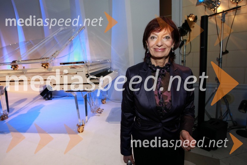 Manca Košir, publicistkaPredstavitev nove slovenske blagovne znamke Luna