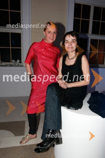 Lena Balant, oblikovalka aktualne kolekcije Luna in Zora Stančič, umetnica in prihodnja oblikovalka kolekcije LunaPredstavitev nove slovenske blagovne znamke Luna