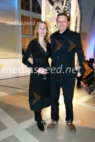 Scenografski par Andreja in Marko JapeljPredstavitev nove slovenske blagovne znamke Luna