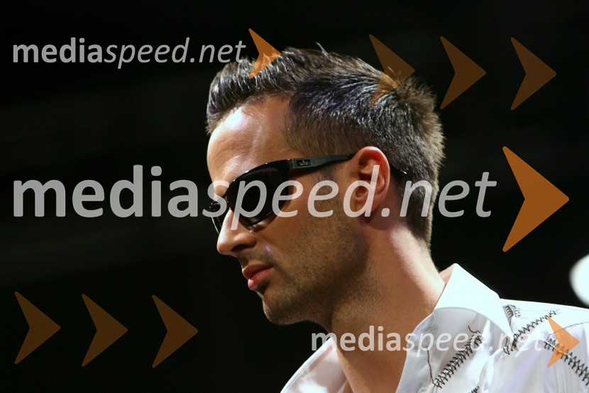 Gašper Grošelj, manekenModni dogodek Fashion show 2008 Optike Auer v Porsche Ptujska cesta Maribor