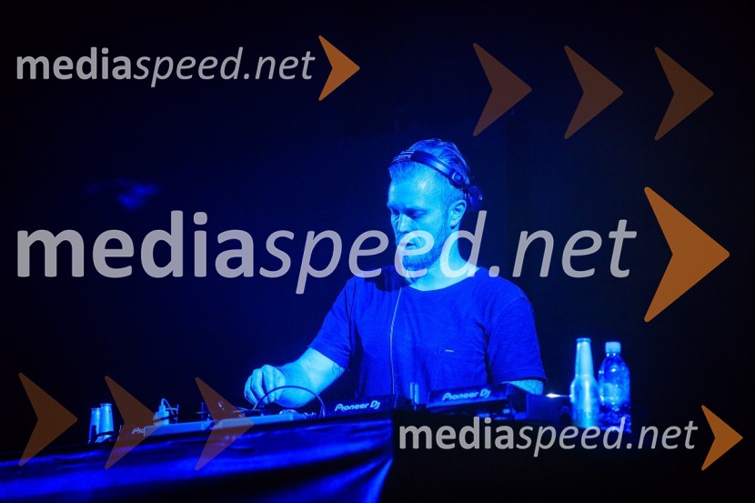  Marco Grabber, producent, skupina ManoucheParov Stelar