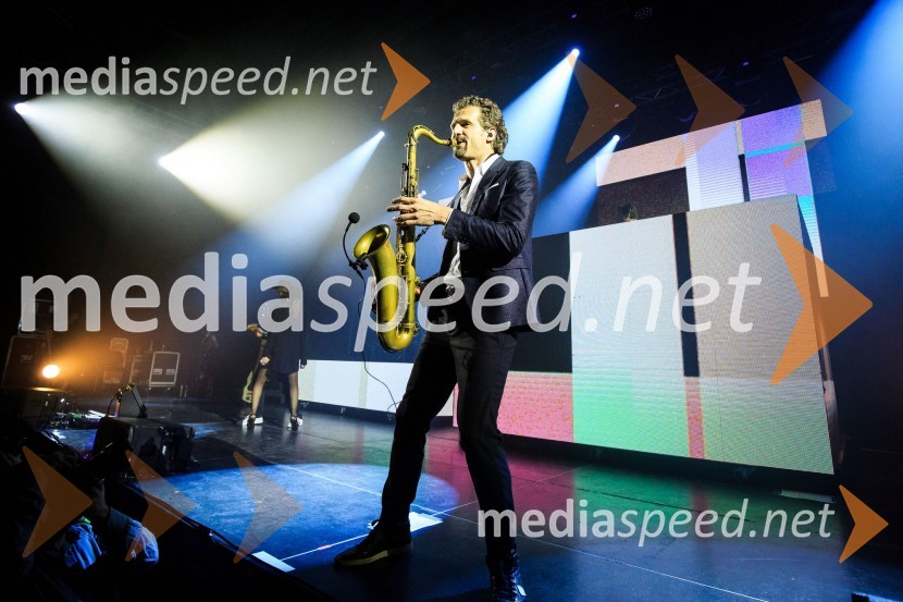  Sebastian Grimus, saksofonist, Parov stelarParov Stelar