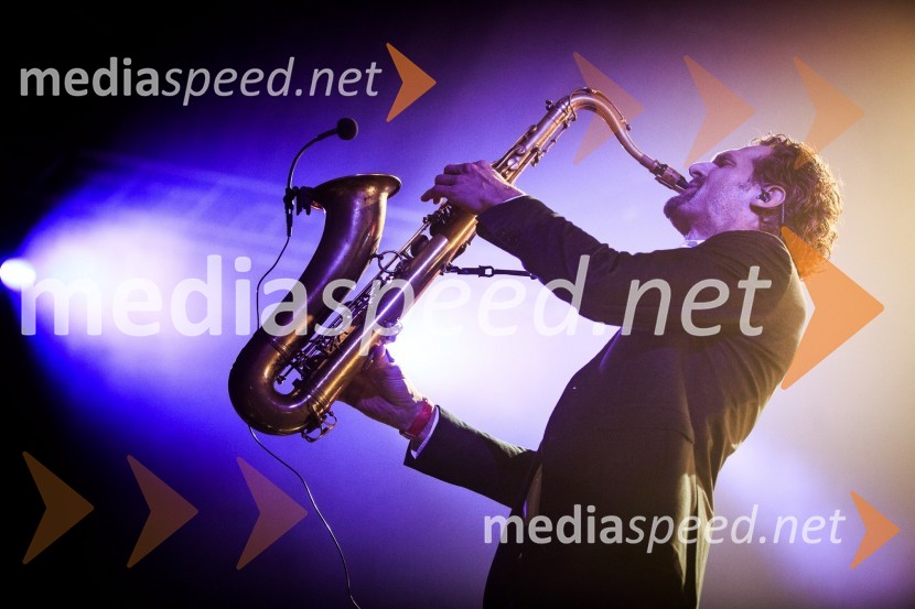  Sebastian Grimus, saksofonist, Parov stelarParov Stelar