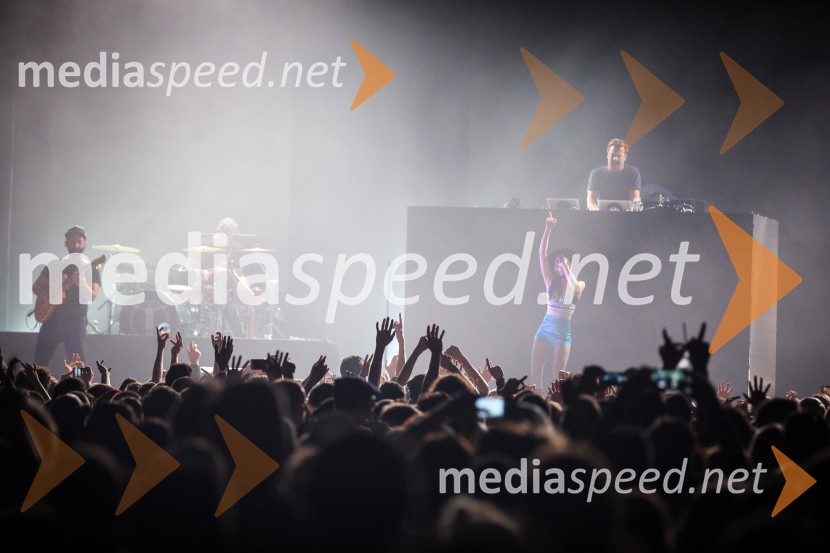  Michael Wittner, kitarist, Parov stelar;  Cleo Panther, pevka, Parov stelar;  Marcus Füreder, glasbenik, Parov StelarParov Stelar
