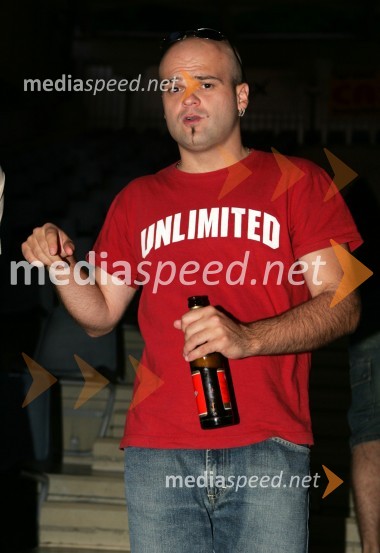 Glasbenik Dadi DazMelodije morja in sonca