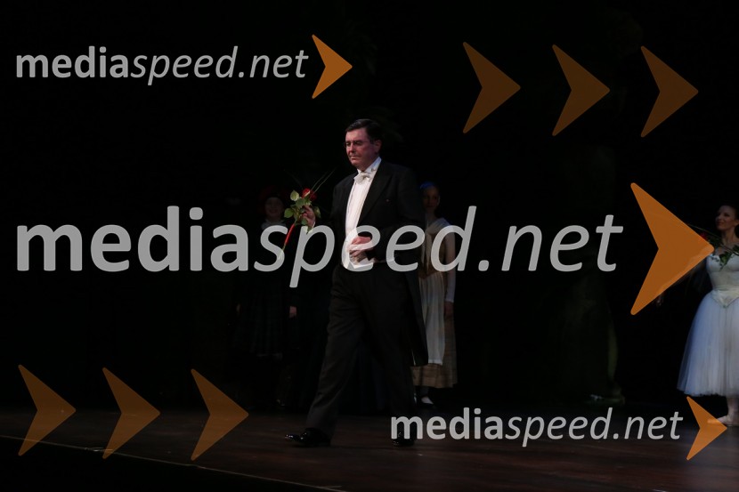  Simon Robinson, dirigentSilfida, premiera baleta