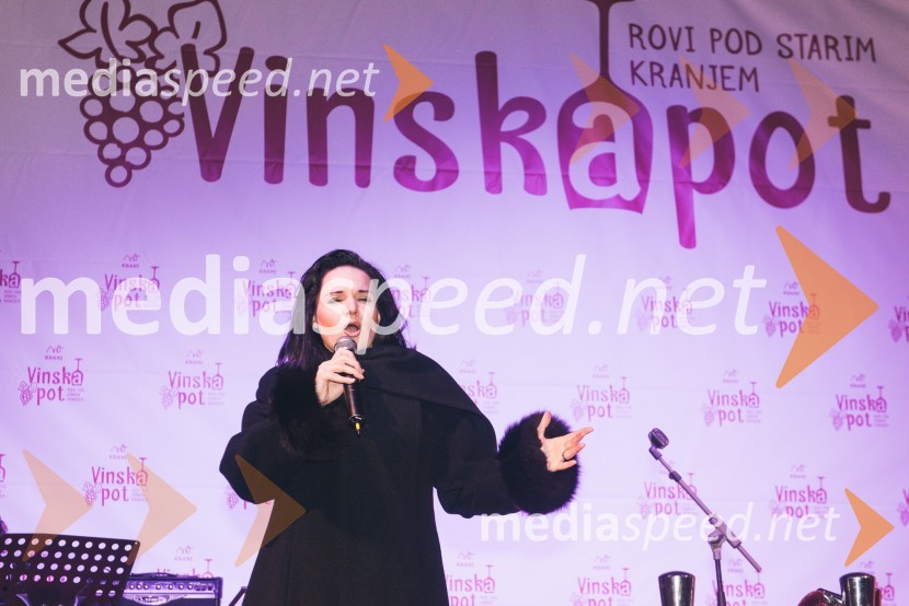  Alenka Gotar, operna pevkaŽupanov VIP sprejem na Vinski poti