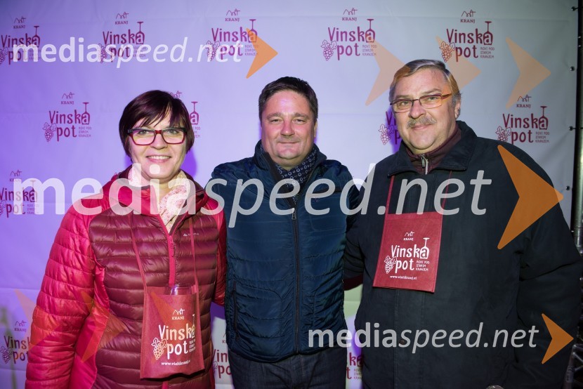 Damjana  Piškur, mestna svetnica Mo Kranj, SZNKS;  Boštjan Trilar, župan mestne občine Kranj;  Karl PiškurŽupanov VIP sprejem na Vinski poti