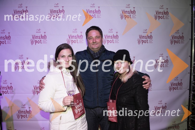 ... ;  Boštjan Trilar, župan mestne občine Kranj;  Domnika Novak, Radio GorencŽupanov VIP sprejem na Vinski poti