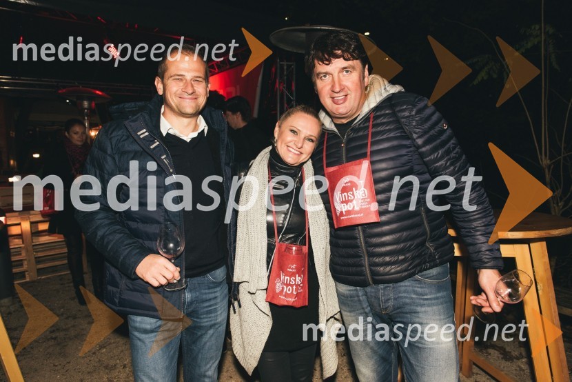  ... ;  Nuša Derenda, pevka;  ... Županov VIP sprejem na Vinski poti