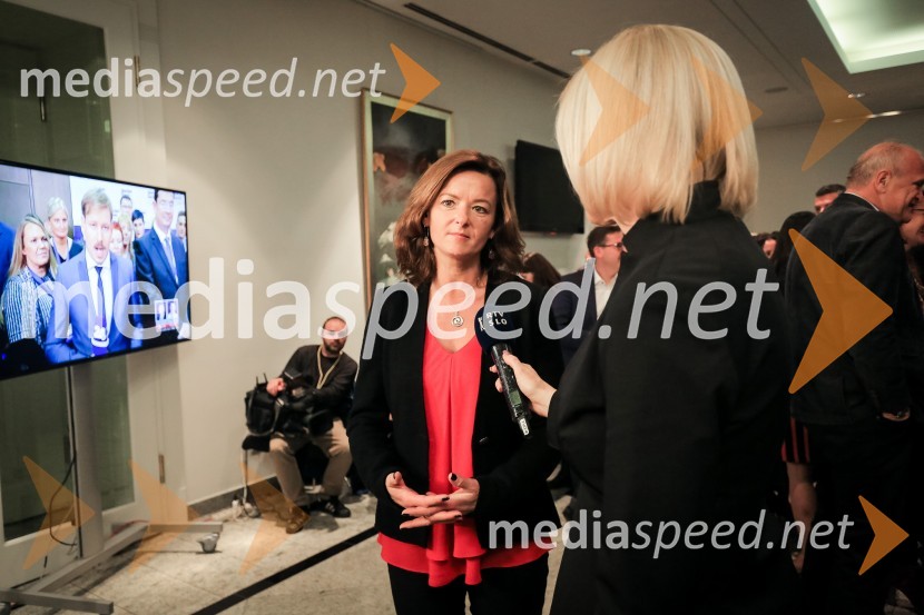  Tanja  Fajon, poslanka v Evropskem parlamentuBorut Pahor ostaja predsednik Republike Slovenije