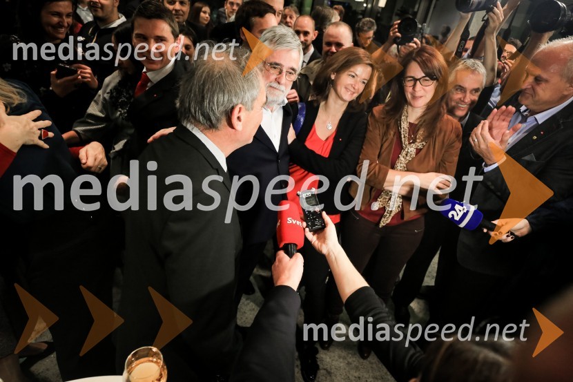  Dušan Kumer, politik;  Tanja  Fajon, poslanka v Evropskem parlamentu;  ... Borut Pahor ostaja predsednik Republike Slovenije