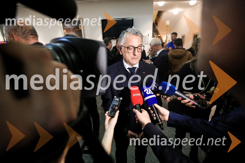  Matjaž Han, vodja poslanske skupine SDBorut Pahor ostaja predsednik Republike Slovenije