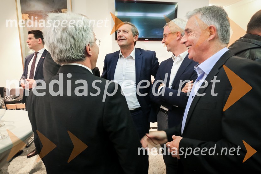  Karl Erjavec, minister za zunanje zadeve RS, predsednik stranke DesusBorut Pahor ostaja predsednik Republike Slovenije