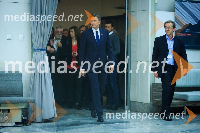  Borut Pahor, predsednik Republike SlovenijeBorut Pahor ostaja predsednik Republike Slovenije