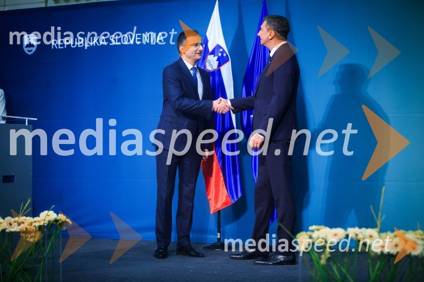  Marjan  Šarec,  župan občine Kamnik;  Borut Pahor, predsednik Republike SlovenijeBorut Pahor ostaja predsednik Republike Slovenije