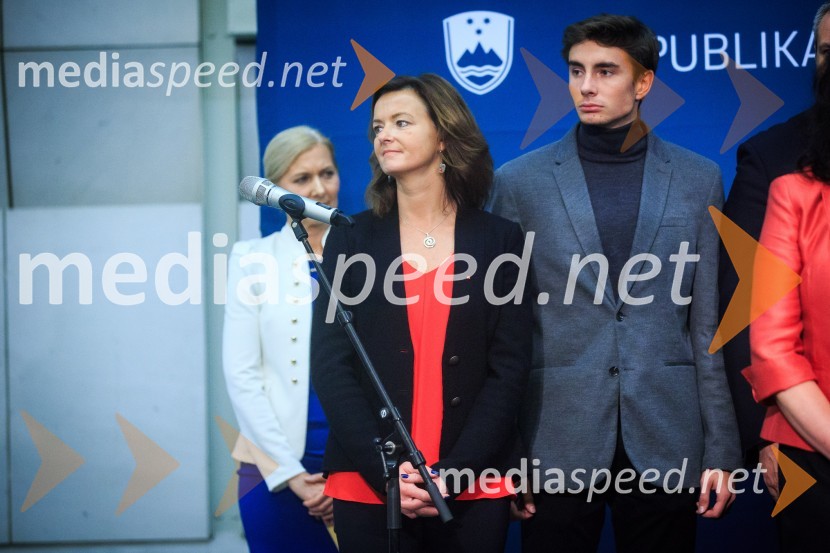  ... ;  Luka Pečar PahorBorut Pahor ostaja predsednik Republike Slovenije