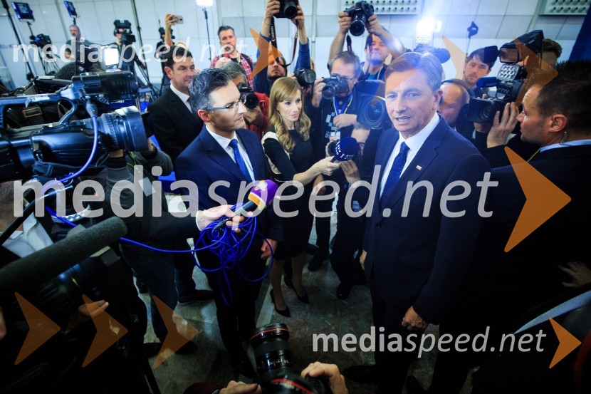  Marjan  Šarec,  župan občine Kamnik;  Borut Pahor, predsednik Republike SlovenijeBorut Pahor ostaja predsednik Republike Slovenije