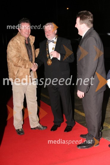 ..., Tone Smolnikar, župan Kamnika in Vido Repanšek, organizacijski vodja Županovega dobrodelnega plesa 2008Županov dobrodelni ples 2008