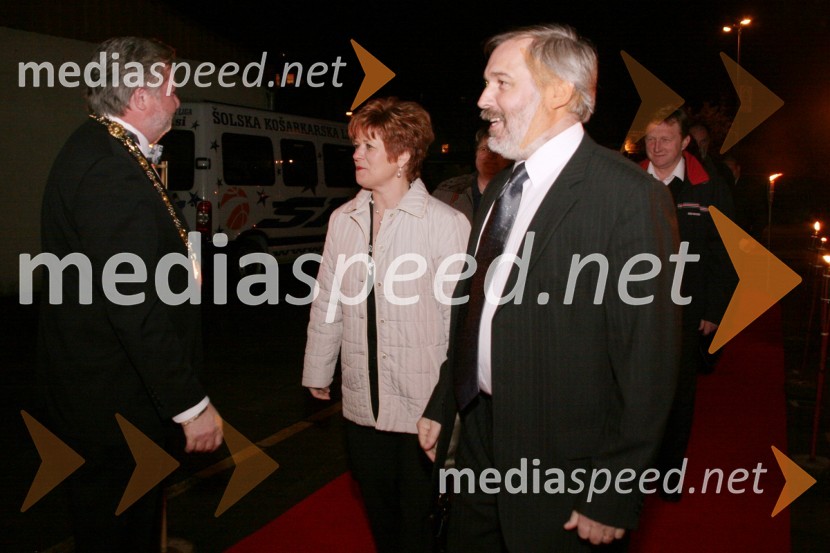 Tone Smolnikar, župan Kamnika, ... in ...Županov dobrodelni ples 2008