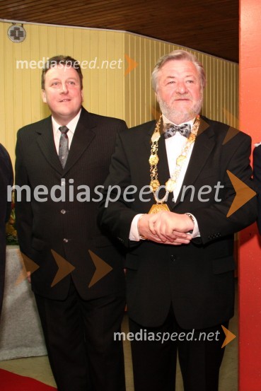 Vido Repanšek, organizacijski vodja Županovega dobrodelnega plesa 2008 in Tone Smolnikar, župan KamnikaŽupanov dobrodelni ples 2008