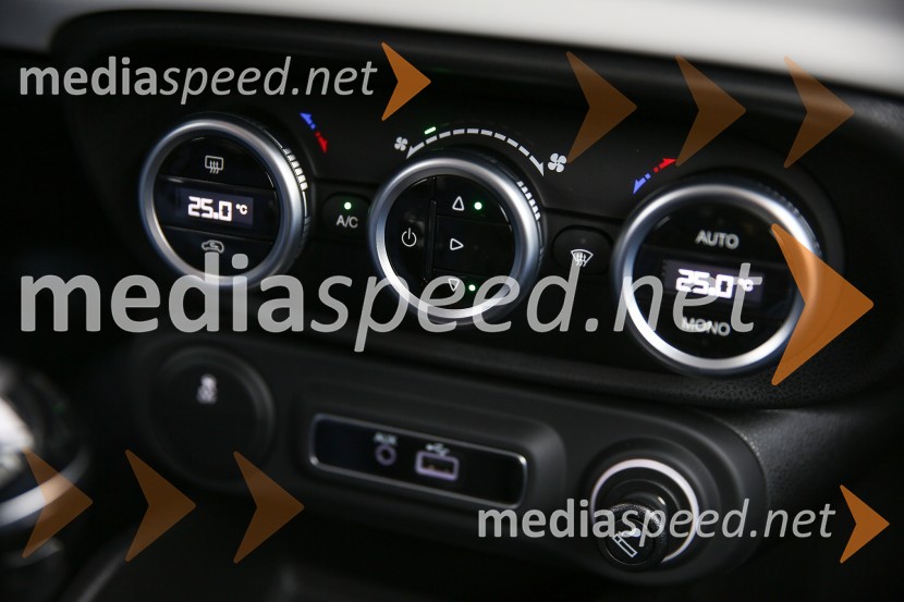 Fiat 500L, slovenska predstavitev