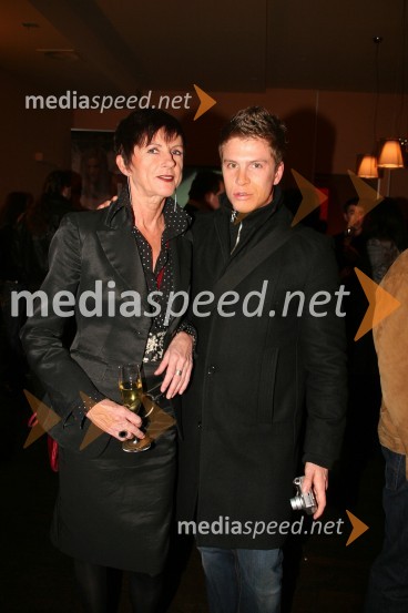 Slavka Pajk, stilistka in Erik Ferfolja, maneken, pevec in novinar1. vseslovensko srečanje manekenk in manekenov vseh generacij