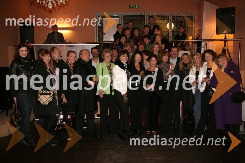 Nekdanji manekeni in manekenke1. vseslovensko srečanje manekenk in manekenov vseh generacij