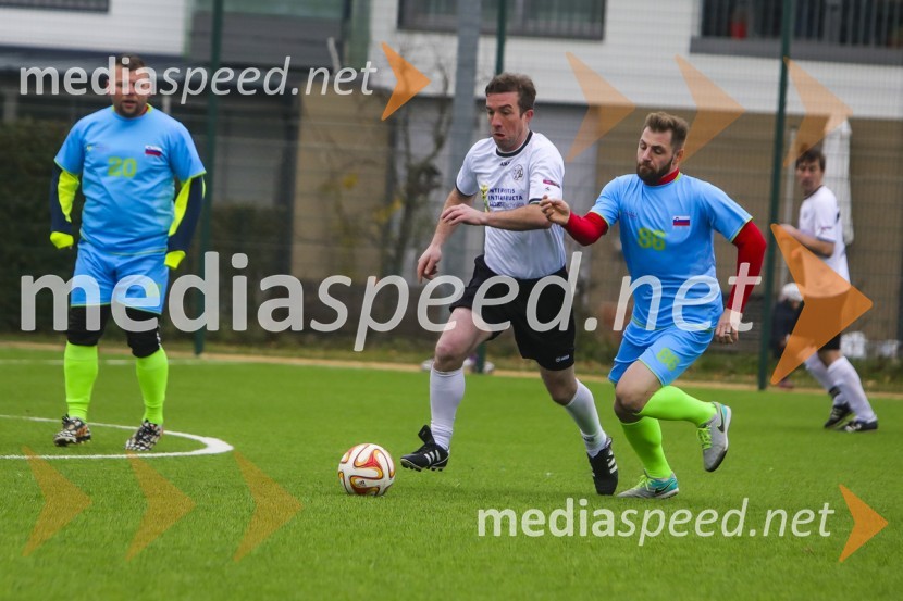  ... ;  Gregor Leber Vračko,  nogometaš Vinske reprezentance Slovenije Vinska reprezentanca Slovenije proti reprezentanci Nemčije, prijateljska nogometna tekma