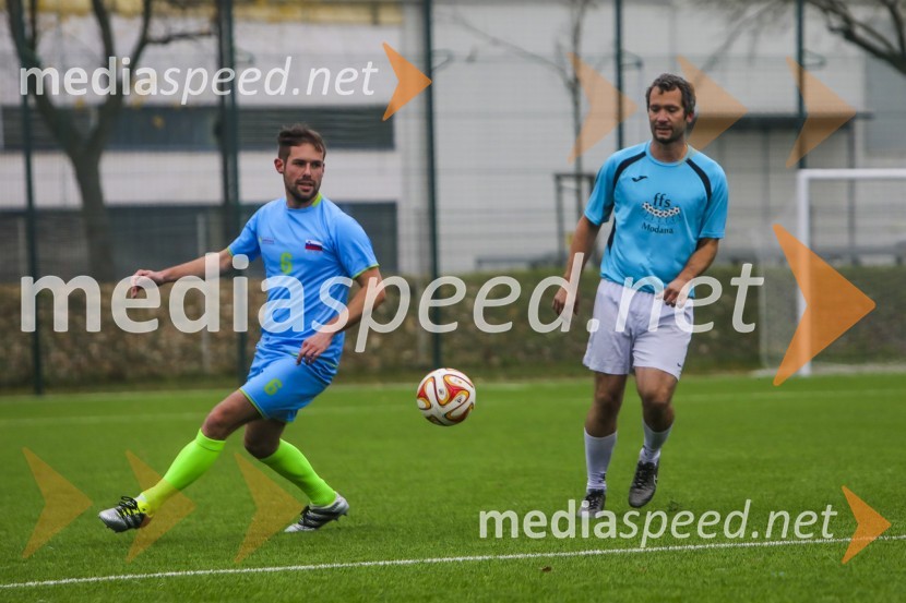  Jure Veber, nogometaš Vinske reprezentance Slovenije;  ... Vinska reprezentanca Slovenije proti reprezentanci Nemčije, prijateljska nogometna tekma