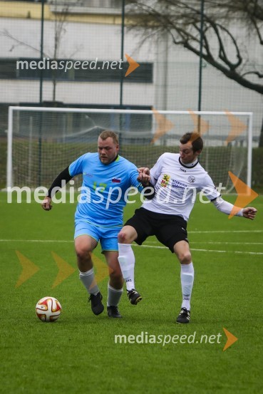  Tomaž Ščurek, vina Ščurek, nogometaš Vinske reprezentance Slovenije ;  ... Vinska reprezentanca Slovenije proti reprezentanci Nemčije, prijateljska nogometna tekma