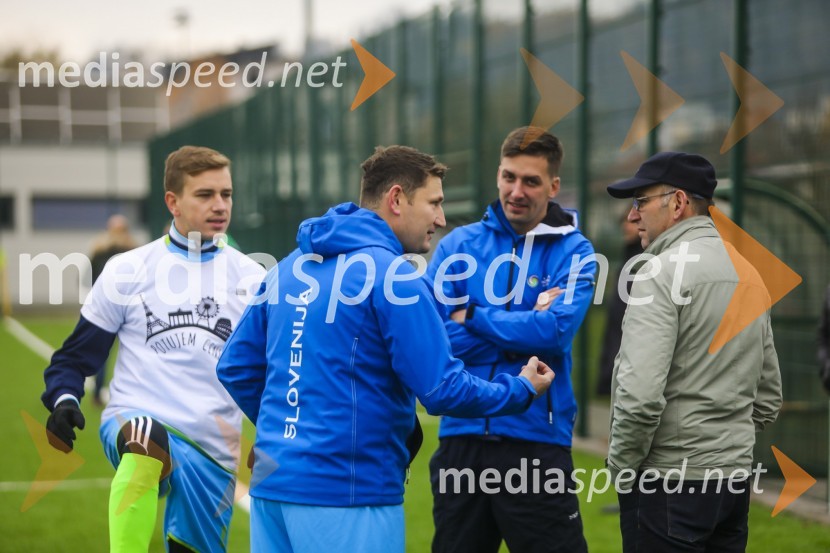  Mitja Sobočan, nogometaš Vinske reprezentance Slovenije;  Marko Toplak, Turistična kmetija Toplak, nogometaš Vinske reprezentance Slovenije;  Jure Štekar, Vinogradništvo Štekar;  Mirč Valdhuber, ValdhuberVinska reprezentanca Slovenije proti reprezentanci Nemčije, prijateljska nogometna tekma