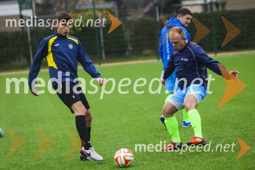  ... ;  Borut Prapotnik, vinar, Pra-VinoVinska reprezentanca Slovenije proti reprezentanci Nemčije, prijateljska nogometna tekma