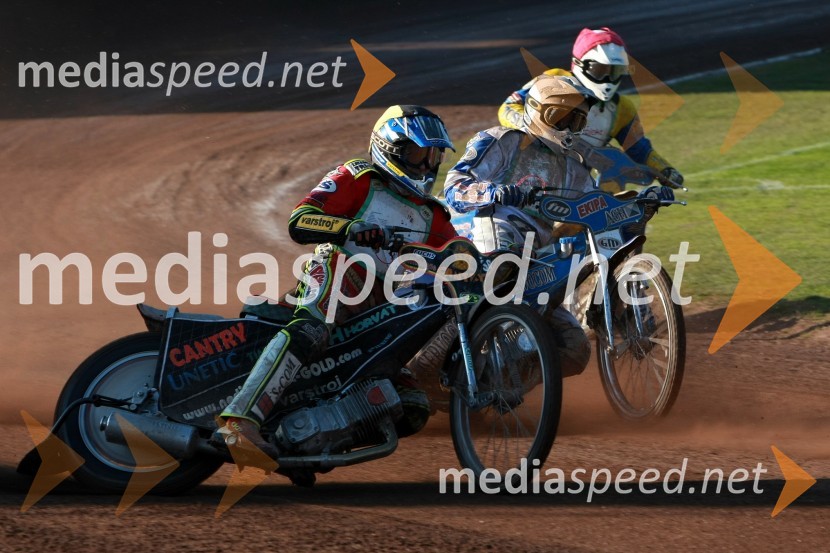 Denis Štojs (ST Lendava), Matej Žagar, Matic Voldrih (oba AMTK Ljubljana)SPEEDWAY DP posameznikov 2008 1. dirka, Skupina A