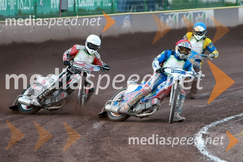Izak Šantej (AMD Krško), Jernej Kolenko (AMTK Ljubljana), Matic Voldrih (AMTK Ljubljana)SPEEDWAY DP posameznikov 2008 1. dirka, Skupina A