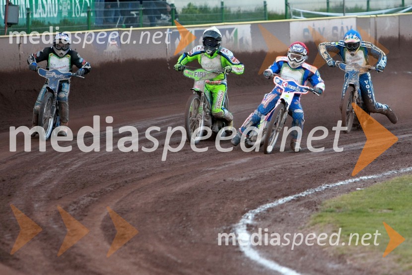 Dino Kovačič (SK Prelog), Maks Gregorič (AMTK Ljubljana), Matija Duh (AMD Krško), Ivan Vargek (SK Unia Goričan)SPEEDWAY DP posameznikov 2008 1. dirka, Skupina A
