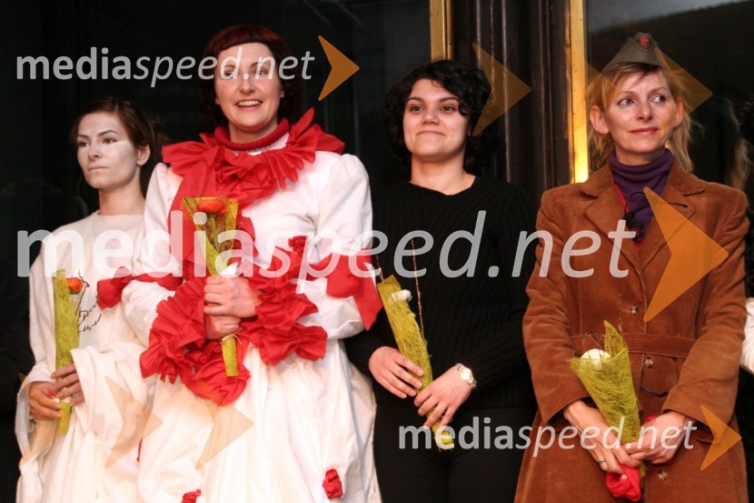 ..., Lucija Ćirović, igralka, ... in ...Premiera predstave Mesto vzdihljajev