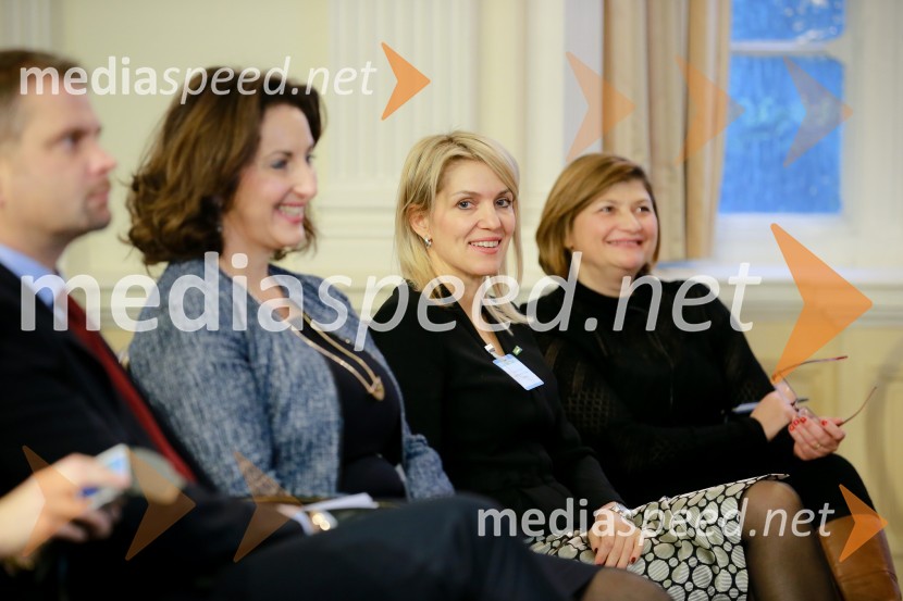  Vedrana Jelušič Kašić, regionalna direktorica EBRD;  Barbara Uranjek, direktorica, Britansko-slovenska gospodarska zbornica;  Anne-Marie Martin, direktorica COBCOEInvest in Slovenija, konferenca