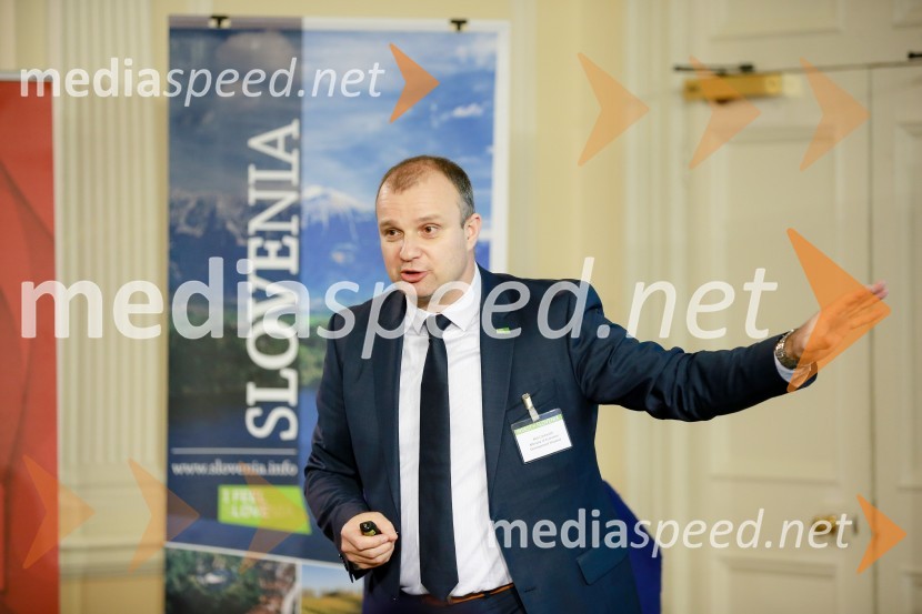  Aleš   Cantarutti, državni sekretar, Ministrstvo za gospodarski razvoj in tehnologijoInvest in Slovenija, konferenca