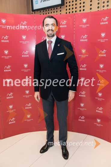  Vojislav Kovač,  častni konzul Črne Gore v SlovenijiS slavnostno akademijo obeležili praznik Mestne občine Kranj in zadnje leto županovanja Boštjana Trilarja