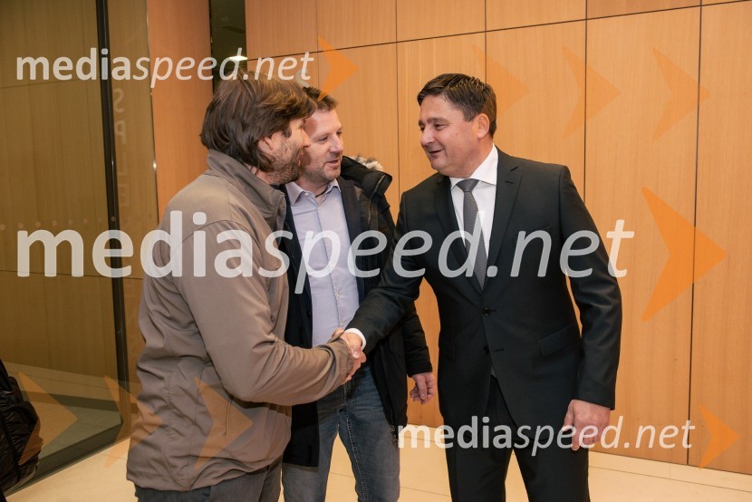  Tine Marenče;  Miha Marenče;  Boštjan Trilar, župan mestne občine KranjS slavnostno akademijo obeležili praznik Mestne občine Kranj in zadnje leto županovanja Boštjana Trilarja