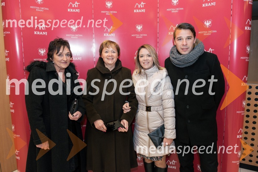  Mirjana Česen, VDC;  Vera Zevnik, Domplan;  ... ;  ... S slavnostno akademijo obeležili praznik Mestne občine Kranj in zadnje leto županovanja Boštjana Trilarja