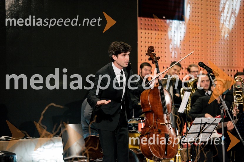  Tilen Artač, imitator, glasbenikS slavnostno akademijo obeležili praznik Mestne občine Kranj in zadnje leto županovanja Boštjana Trilarja