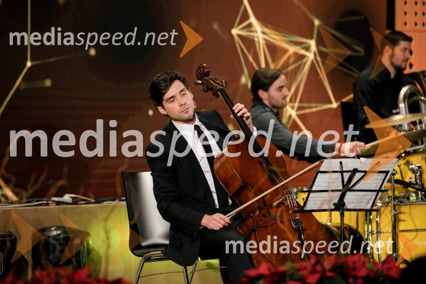  Tilen Artač, imitator, glasbenikS slavnostno akademijo obeležili praznik Mestne občine Kranj in zadnje leto županovanja Boštjana Trilarja