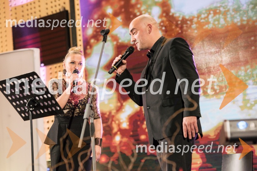  Nuša Derenda, pevka;  Matej Rihtar, glasbenikS slavnostno akademijo obeležili praznik Mestne občine Kranj in zadnje leto županovanja Boštjana Trilarja