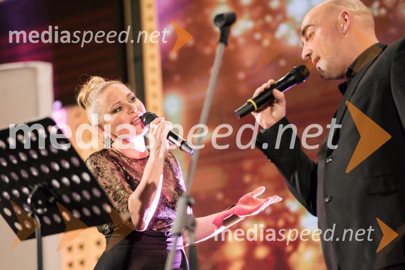  Nuša Derenda, pevka;  ... S slavnostno akademijo obeležili praznik Mestne občine Kranj in zadnje leto županovanja Boštjana Trilarja