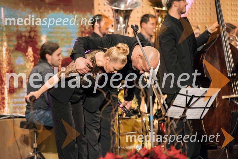  Nuša Derenda, pevka;  ... S slavnostno akademijo obeležili praznik Mestne občine Kranj in zadnje leto županovanja Boštjana Trilarja